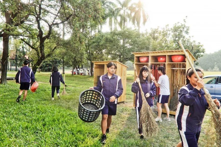 屏東大同高中_垃圾與資源回收站 設計團隊：唐草設計股份有限公司 指導委員：陳永基（陳永基設計有限公司負責人）