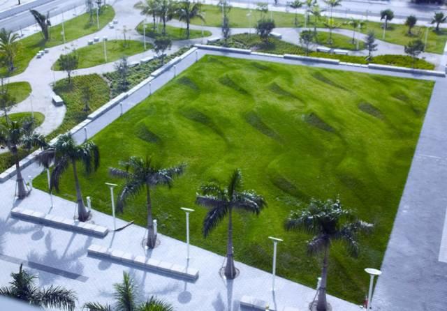 林瓔作品「波場」系列