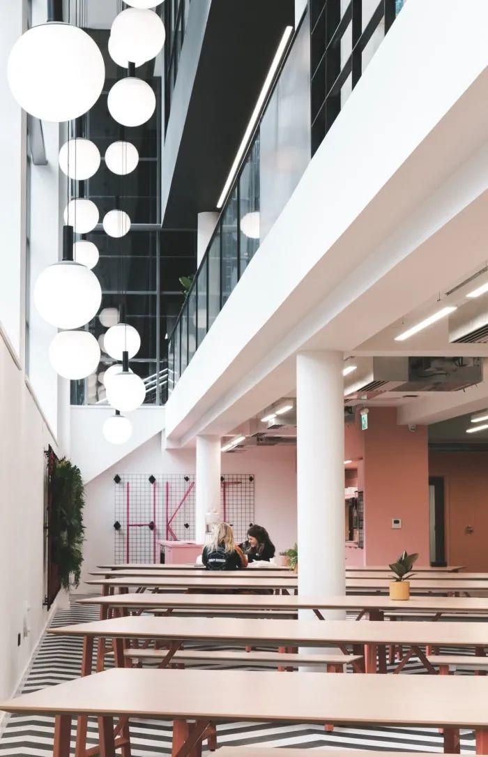 Huckletree Ancoats共享辦公空間室內設計/OBI