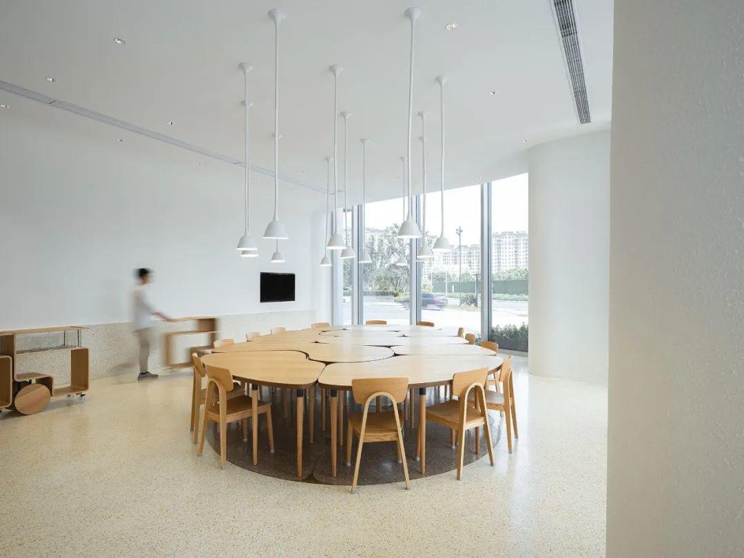 21cake+麵包店上海寶山經緯匯店／張永和 非常建築