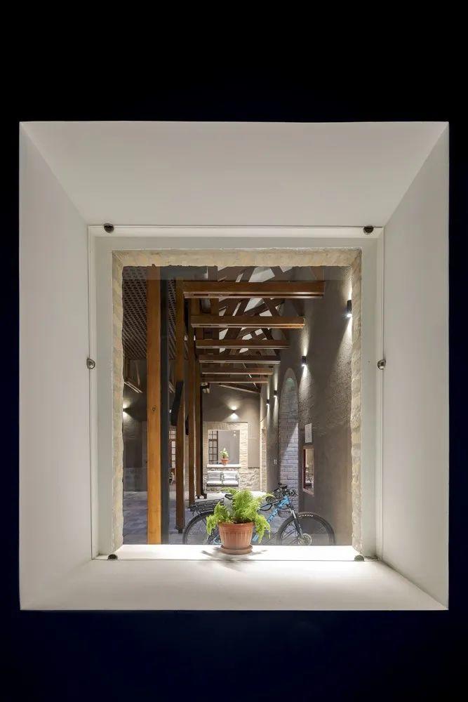 改造文化資產，厄瓜多大樓CACMU Verde／Procesos Urbanos