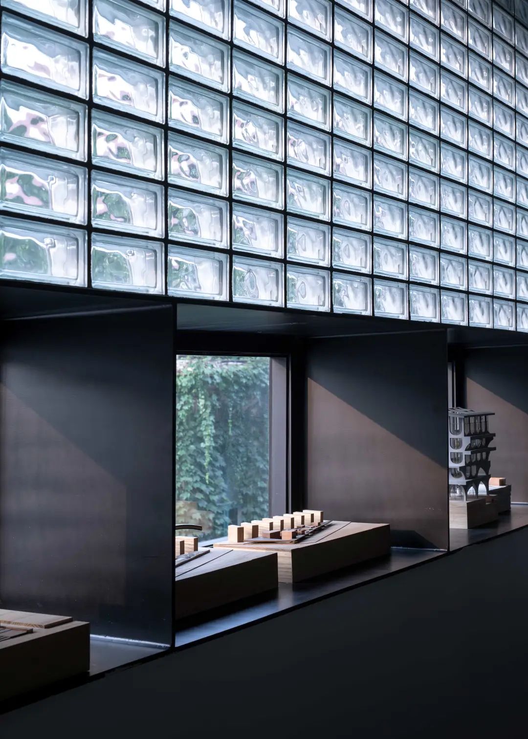 三樓模型展廳,如恩設計辦公室 |Model gallery on the 3rd floor, Neri&Hu’s office
