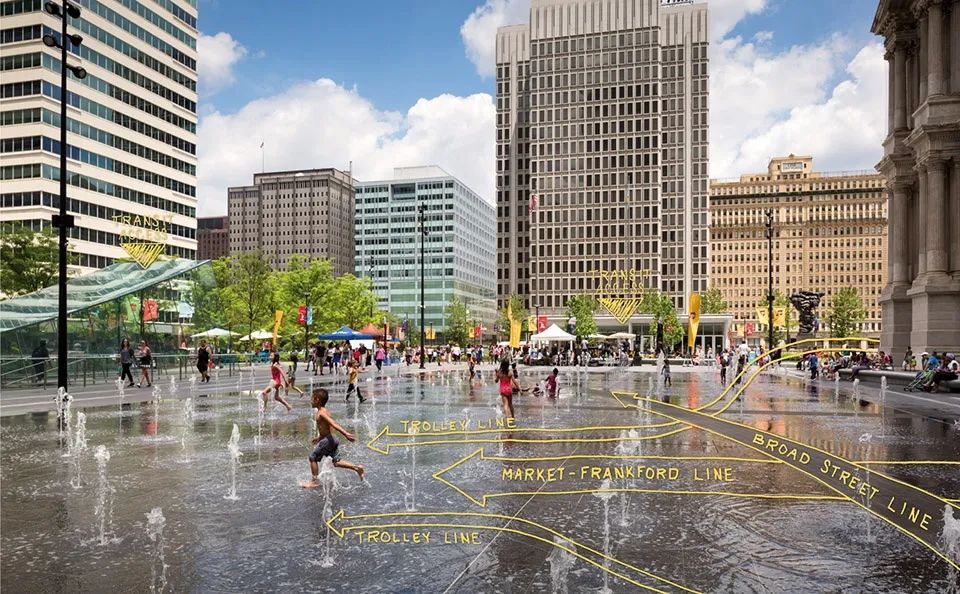 多層次的設計：公園的設計非常簡單，但其下方卻隱藏著一個非常複雜的基礎交通網路。設計結合了多個新的入口，創造出更加安全和方便的通行體驗。