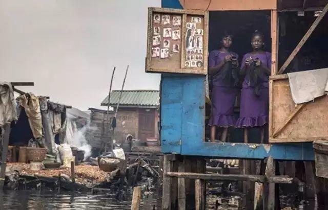 非洲水上漂浮學校/Kunle Adeyemi