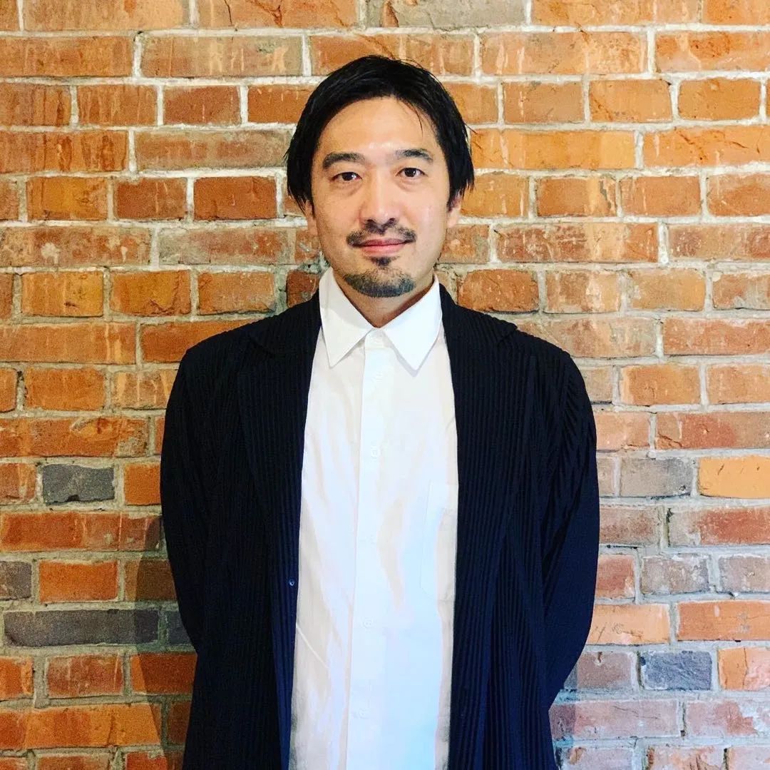 弘前當代美術館（弘前れんが倉庫美術館、弘前煉瓦倉庫美術館）的改建程和設計者：建築師田根剛