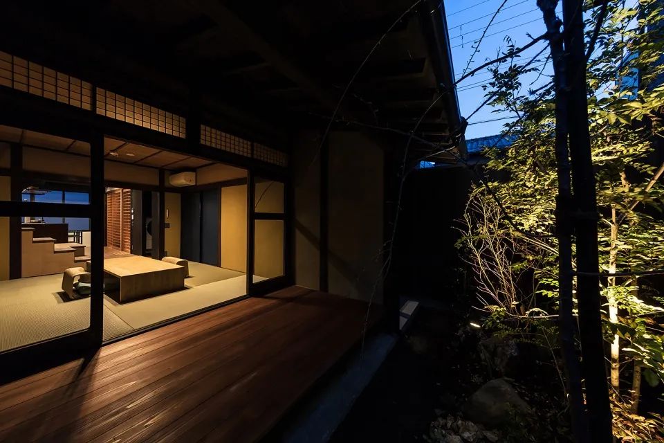 連接室內與花園的露台 京都系列假日居所Kyoto Maana Kamo／Maana Homes