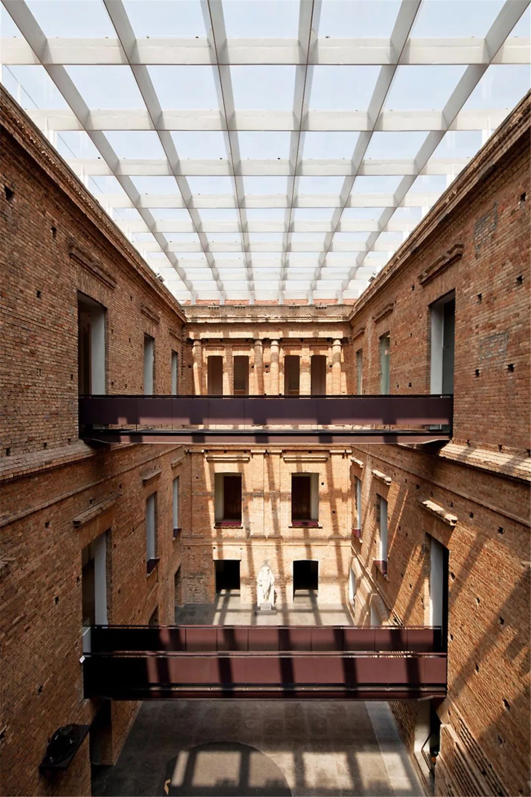 舊建築改造,聖保羅國家美術館/Paulo Mendes da Rocha ©Leonardo Finotti