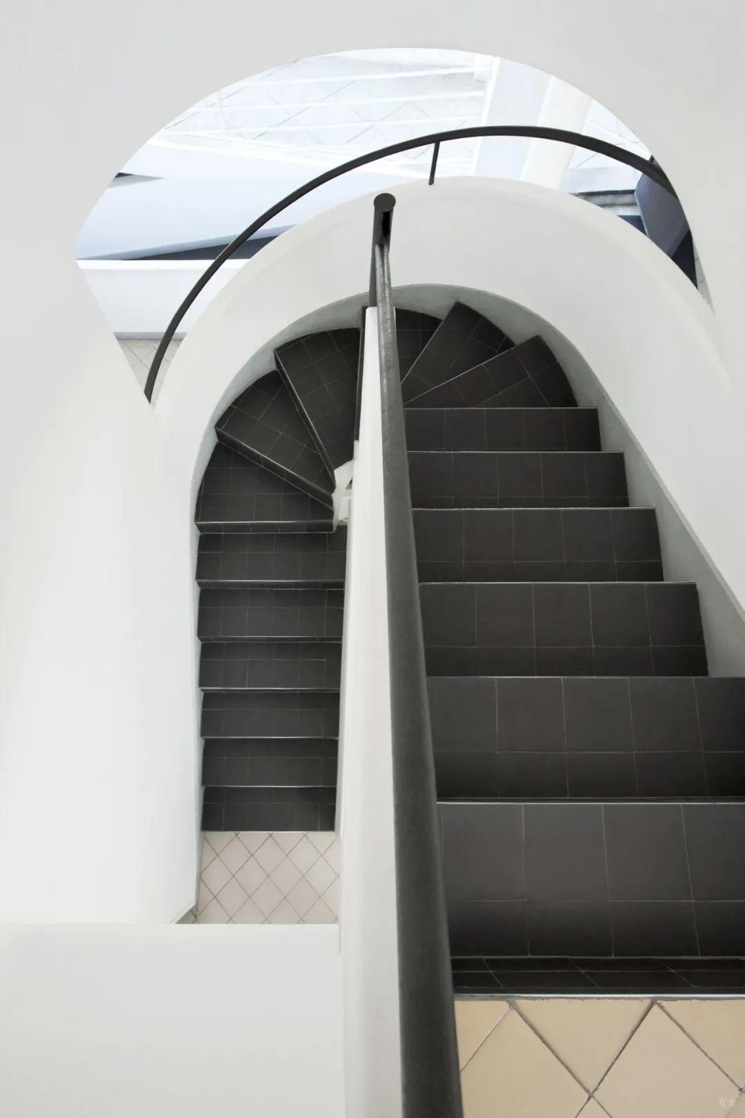Villa Savoye薩伏伊別墅/Le Corbusier