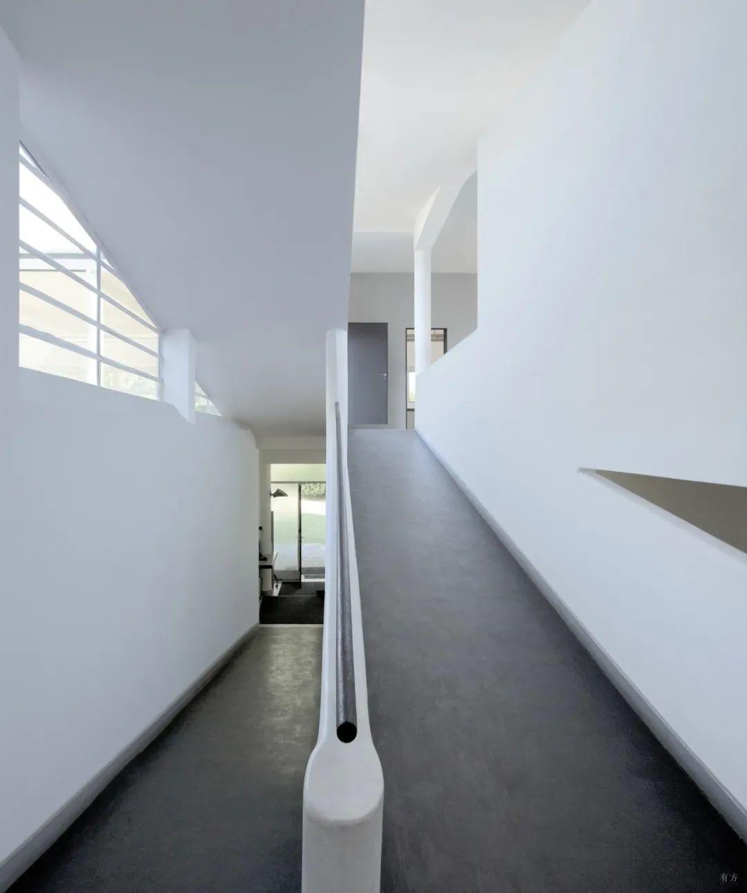 Villa Savoye薩伏伊別墅/Le Corbusier