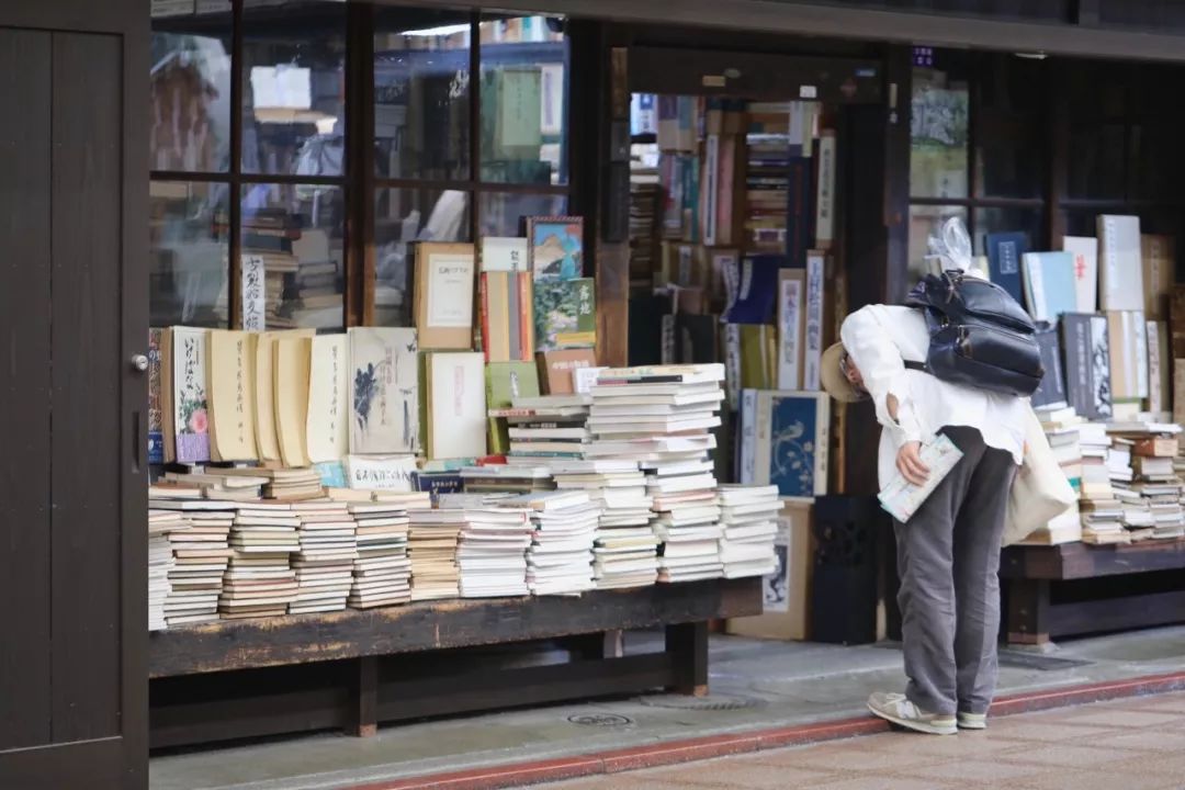 京都書店:竹苞書樓