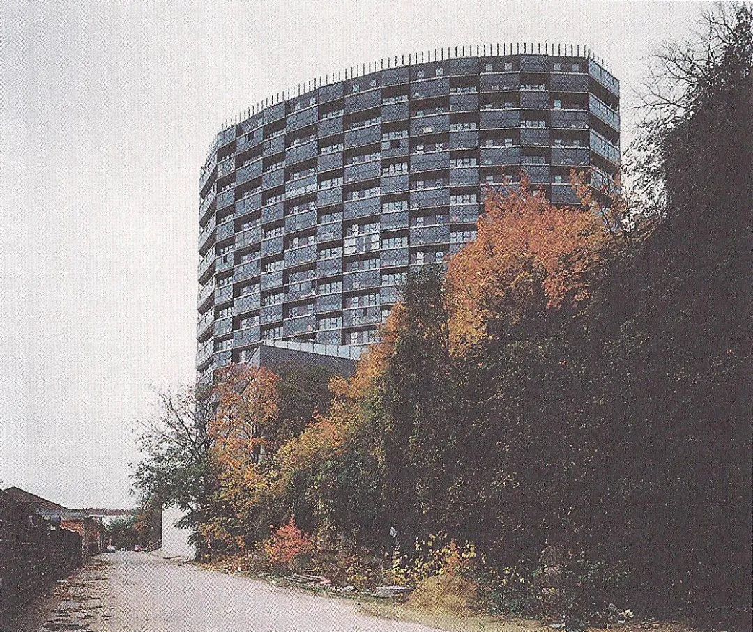 ARTEC事務所與海因茨·諾伊曼，高層住宅，維也納ARTEC Architects and Heinz Neumann,Residential Highrise Kundratstrasse, Vienna