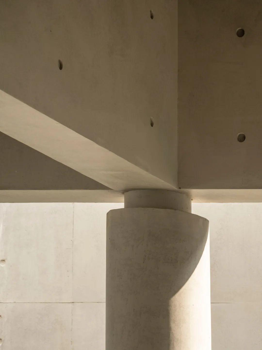 金寶山嘉卿園陵園/Álvaro Siza + Carlos Castanheira