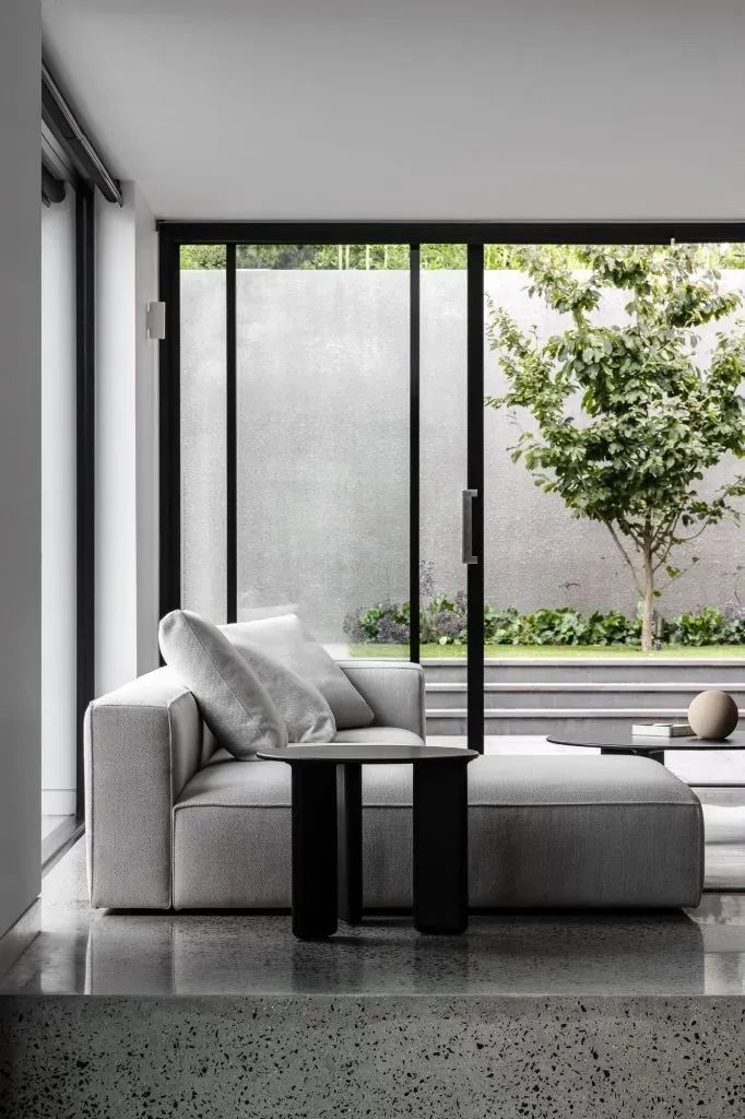 墨爾本Brighton East 3別墅室內設計／InForm