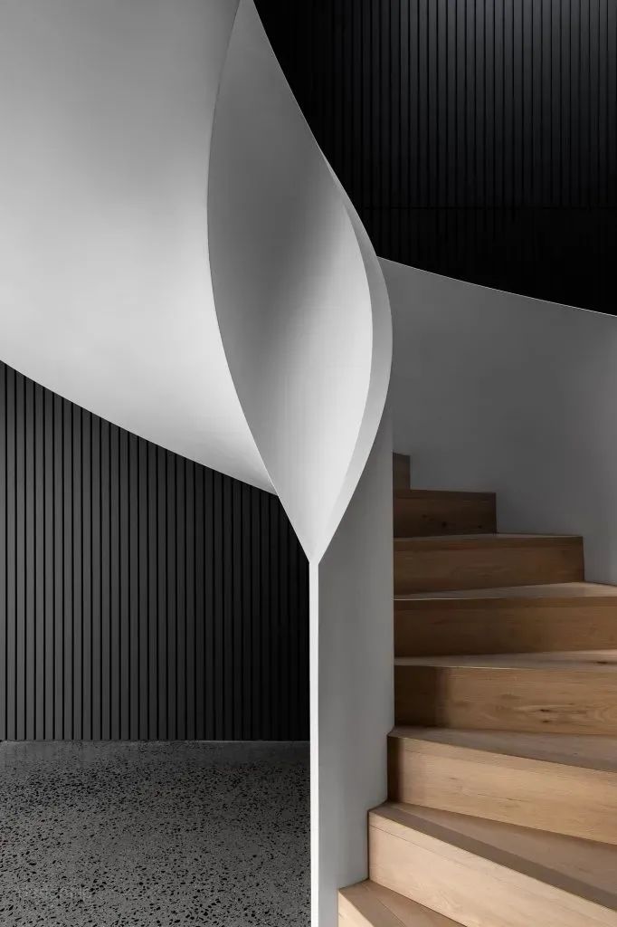 旋轉樓梯 墨爾本Brighton East 3別墅室內設計／InForm