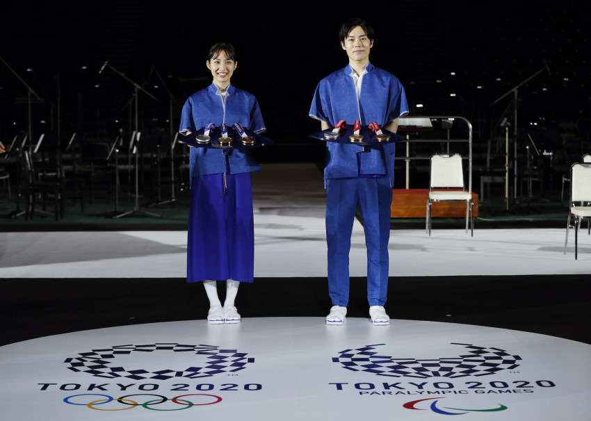 東京奧運志工服裝