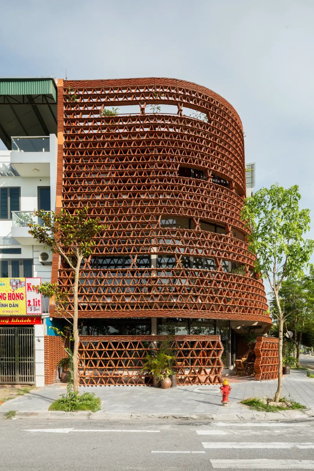 河內Ngói磚殼社區中心/H&P Architects