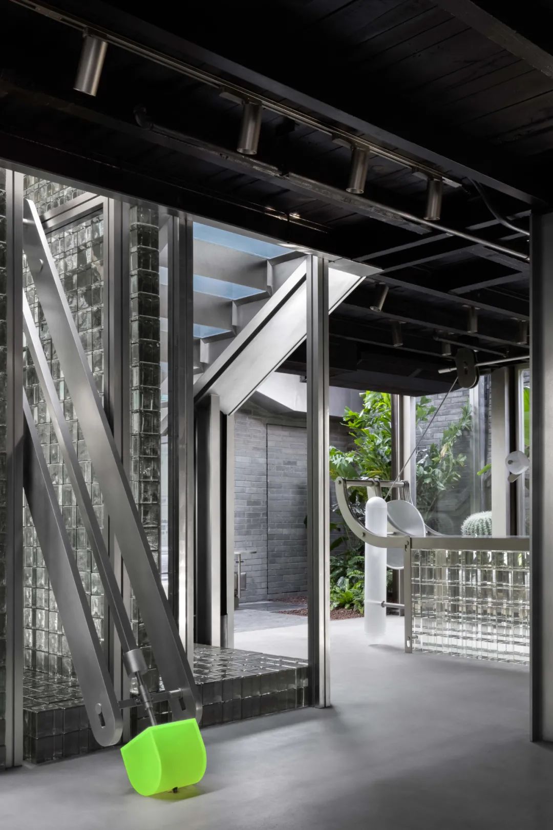 成都好利來1992概念店餐廳室內設計／Some Thoughts 空間設計工作室