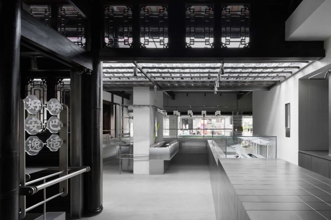 成都好利來1992概念店餐廳室內設計／Some Thoughts 空間設計工作室