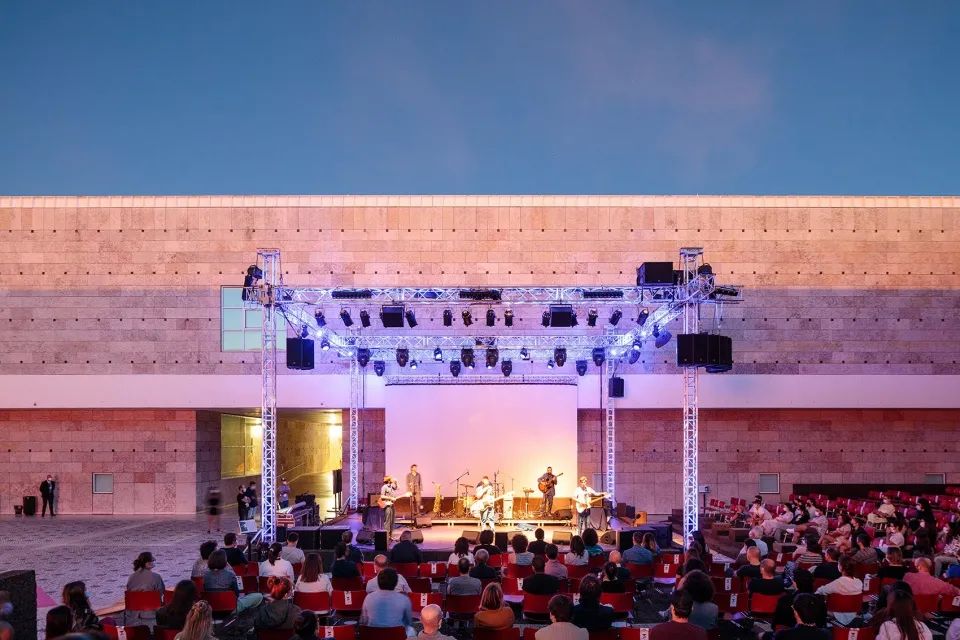 里斯本貝倫文化中心夏季露天劇場 Centro Cultural de Belém Lisbon／Bak Gordon
