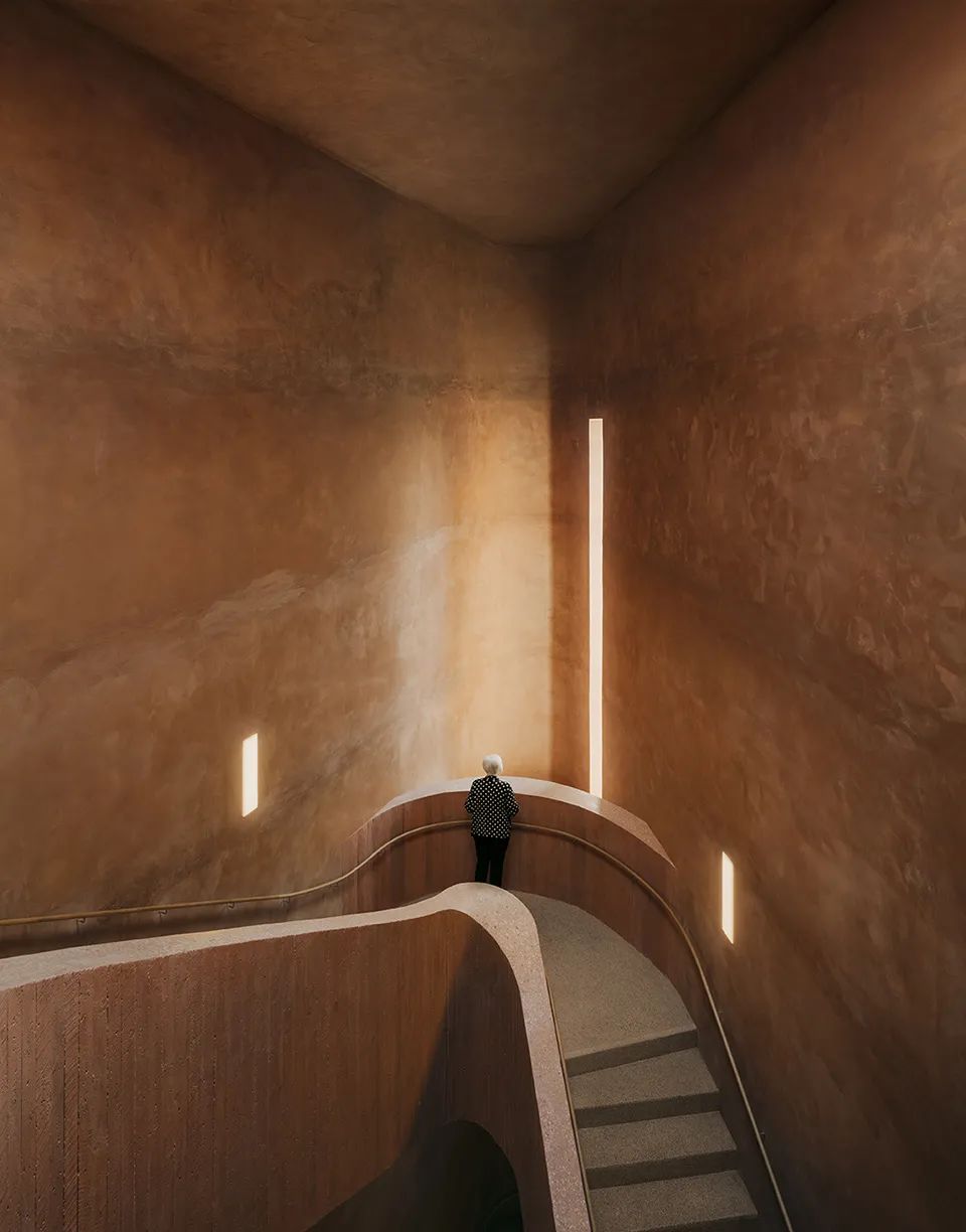 筒倉塔頂部增加一個上層結構©Simon Menges 德國Küppersmühle博物館增建／Herzog & de Meuron