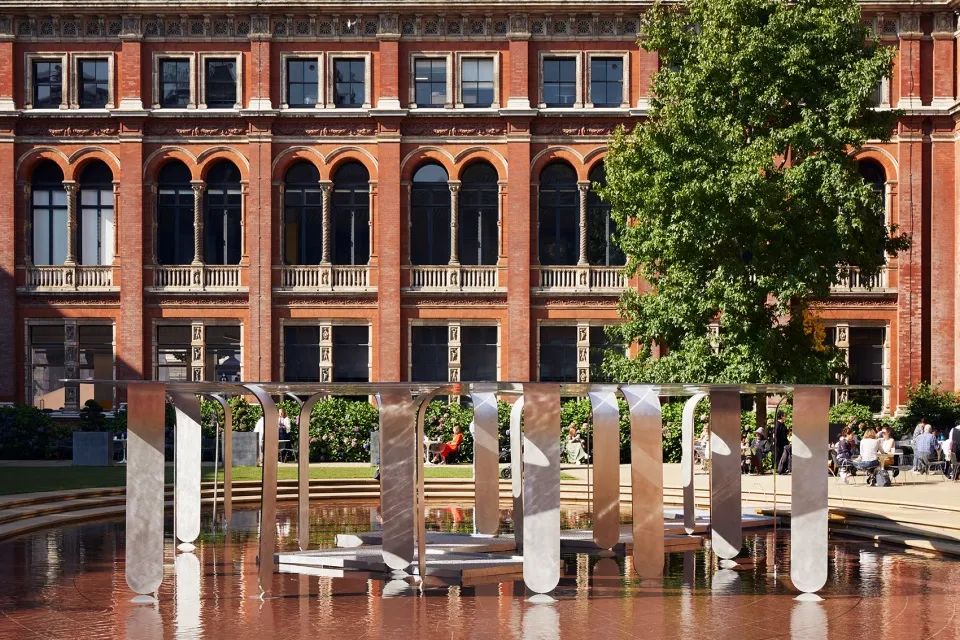 2021年2021倫敦設計節互動展亭 森林與天空之間／Nebbia Works