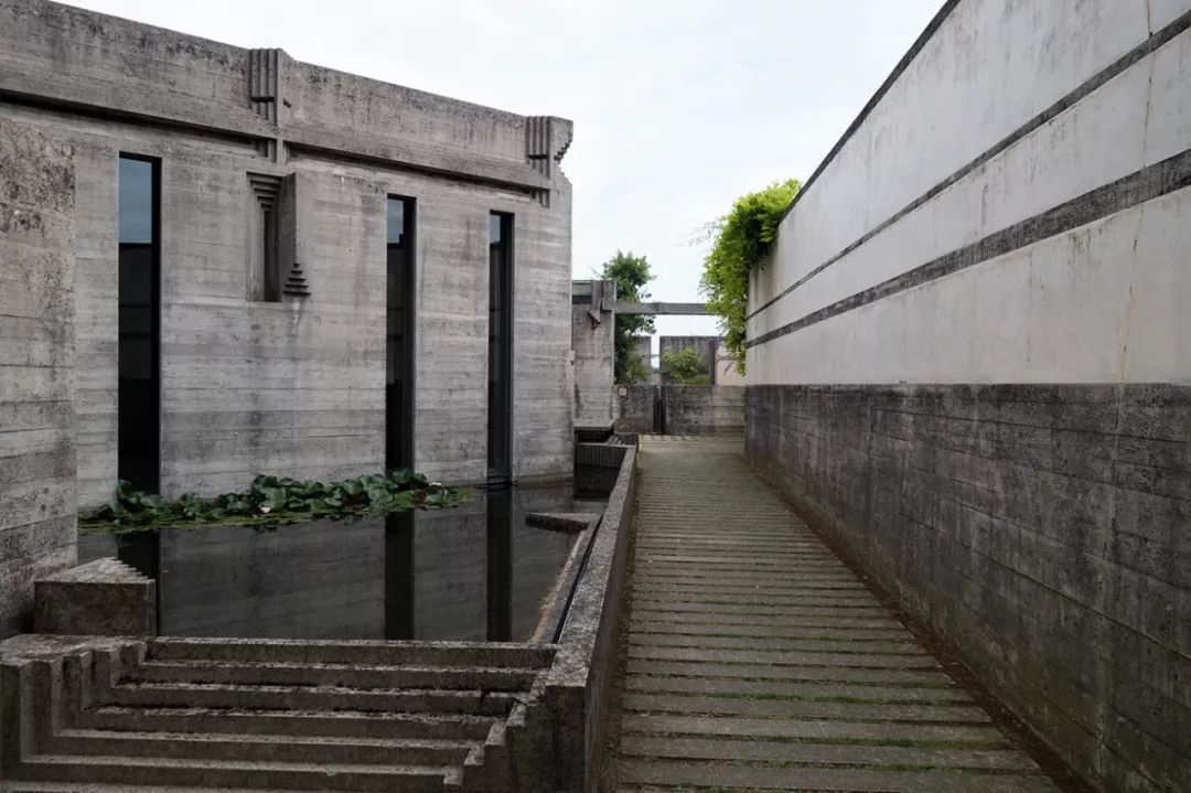 Tomba Brion 布里昂家族墓園 Brion-Vega Cemetery／Carlo Scarpa