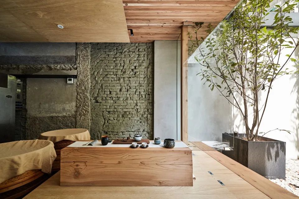 台中兆兆茶苑／SOAR Design 合風蒼飛設計+ 張育睿建築師事務所