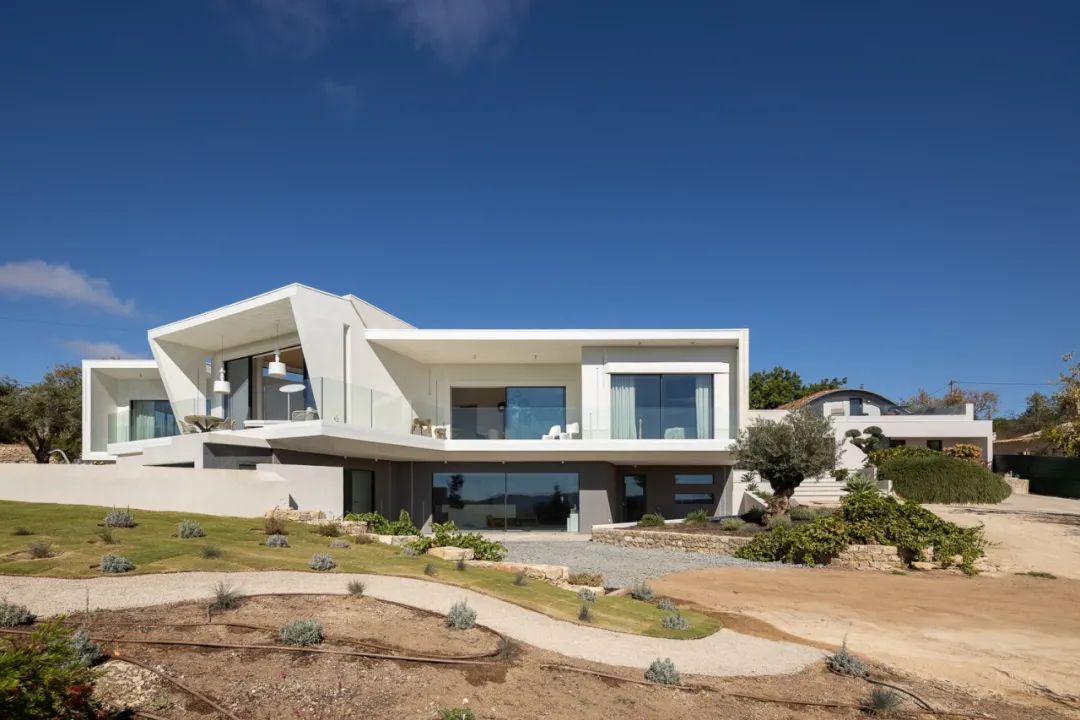 Portugal House 葡萄牙住宅蔚藍之家Casa Azul╱CORE Architects