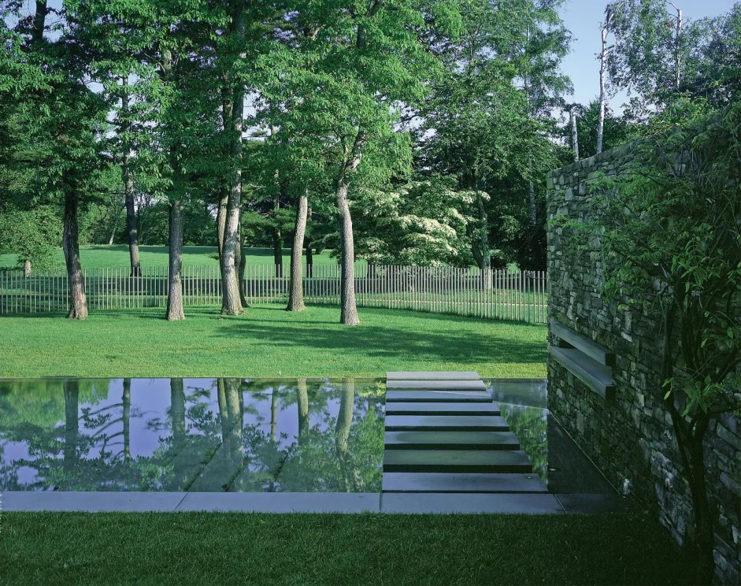 Hither Lane景觀設計   地點：美國，紐約，東漢普頓  設計建造期間：1993-2013  合作方：B Five Studio