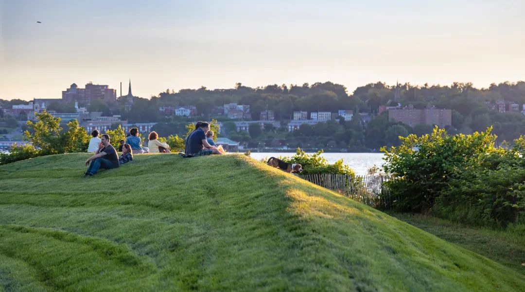 Scenic Hudson's Long Dock Park公園景觀設計   地點：美國，紐約  設計建造期間：2004-2019  合作方：Scenic Hudson Land Trust；Architecture Research Office (ARO)