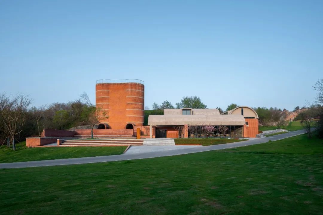 礦區修復 南京湯山先鋒坑礦書店／東南大學建築學院+藝合境建築事務所