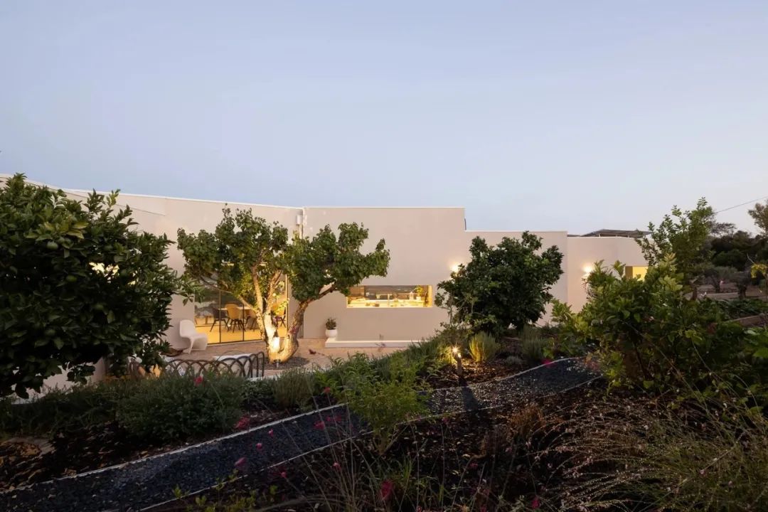 Portugal House 葡萄牙住宅蔚藍之家Casa Azul╱CORE Architects