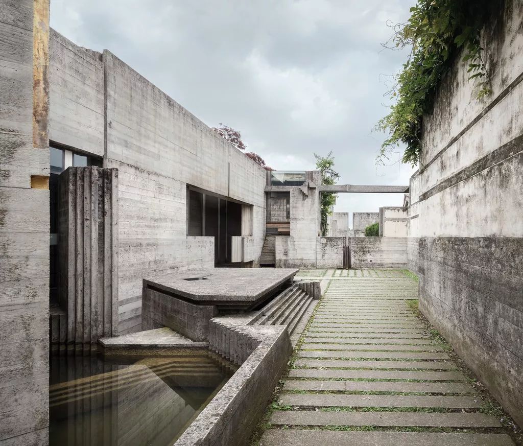 Tomba Brion 布里昂家族墓園 Brion-Vega Cemetery／Carlo Scarpa