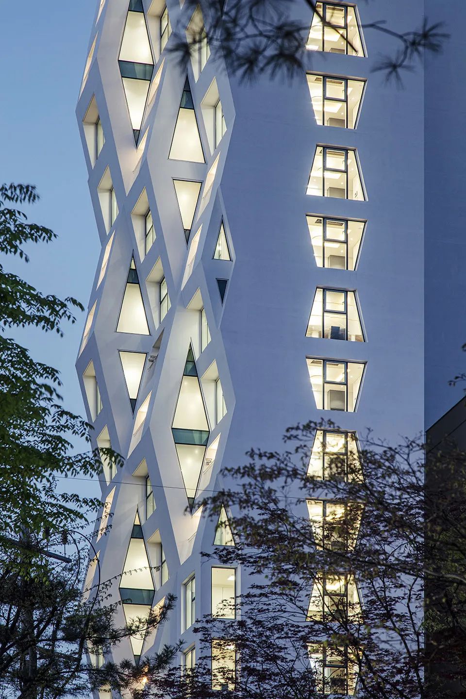 首爾永登浦洞Tri_Poly綜合大樓／Maaps Architects Cooperation