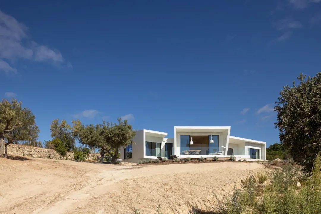 Portugal House 葡萄牙住宅蔚藍之家Casa Azul╱CORE Architects