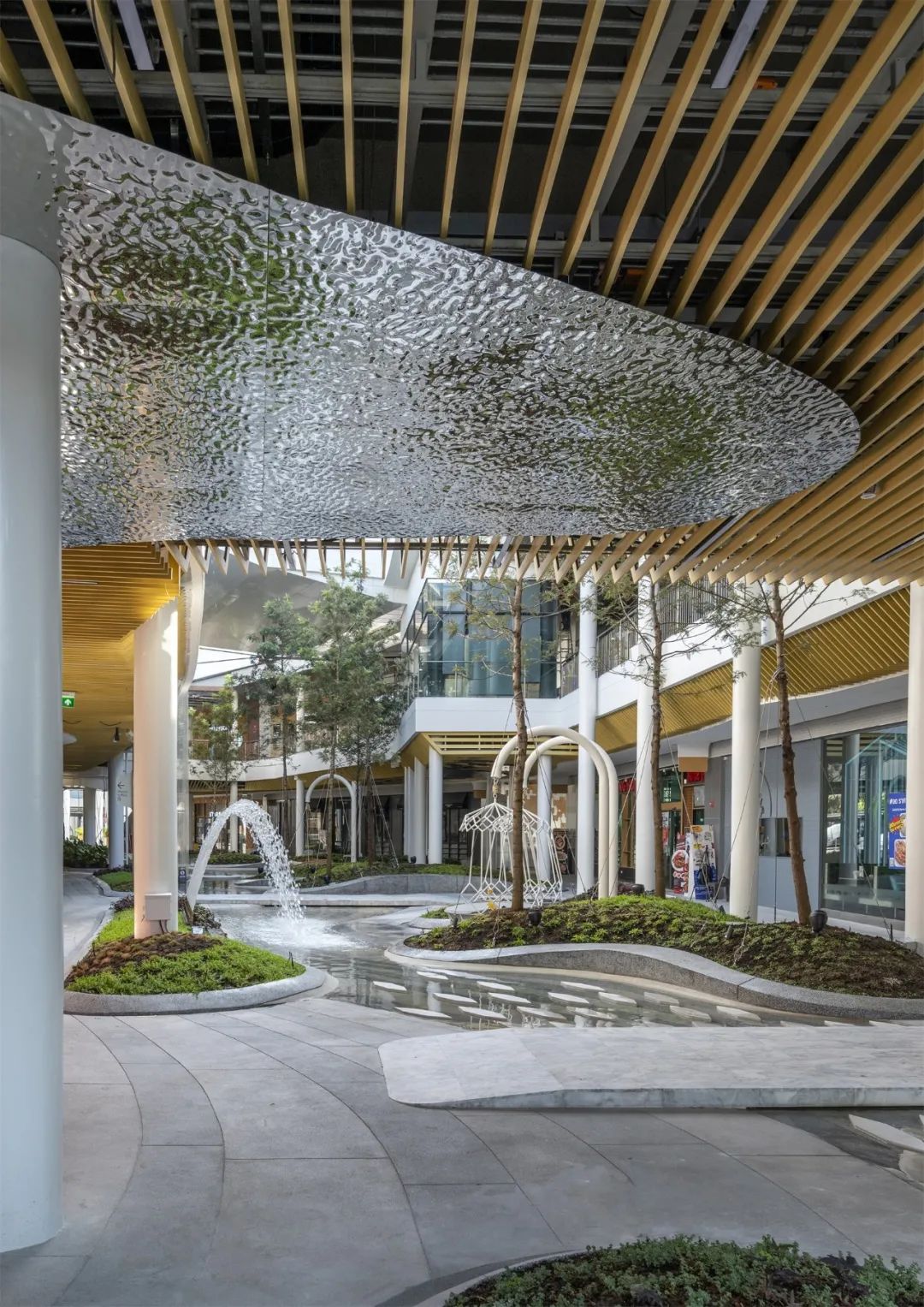 泰國曼谷Megabangna購物中心溪谷步道親水空間景觀設計 Stream Valley at Mega Foodwalk landscape architecture design／Landscape Collaboration