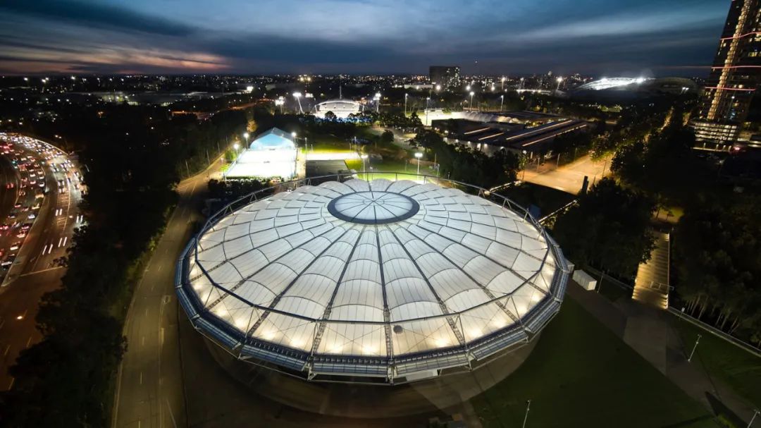 肯羅斯沃爾競技場重建品／Cox Architecture