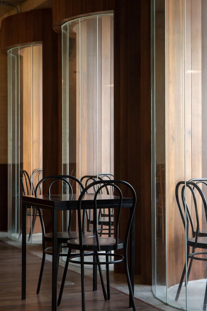 越南河內西湖畔咖啡館室內設計 Vietnam Hanoi Bonjour Cafe interior design／Comma Studios