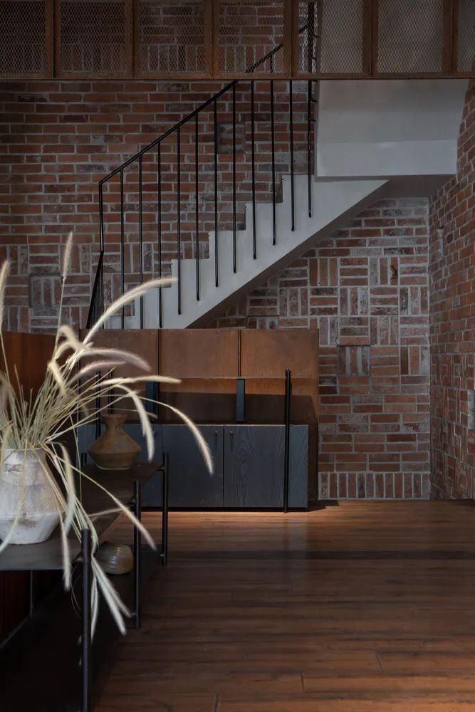 越南河內西湖畔咖啡館室內設計 Vietnam Hanoi Bonjour Cafe interior design／Comma Studios