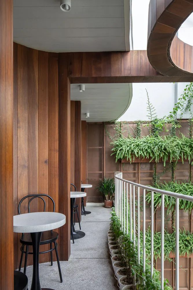 越南河內西湖畔咖啡館室內設計 Vietnam Hanoi Bonjour Cafe interior design／Comma Studios