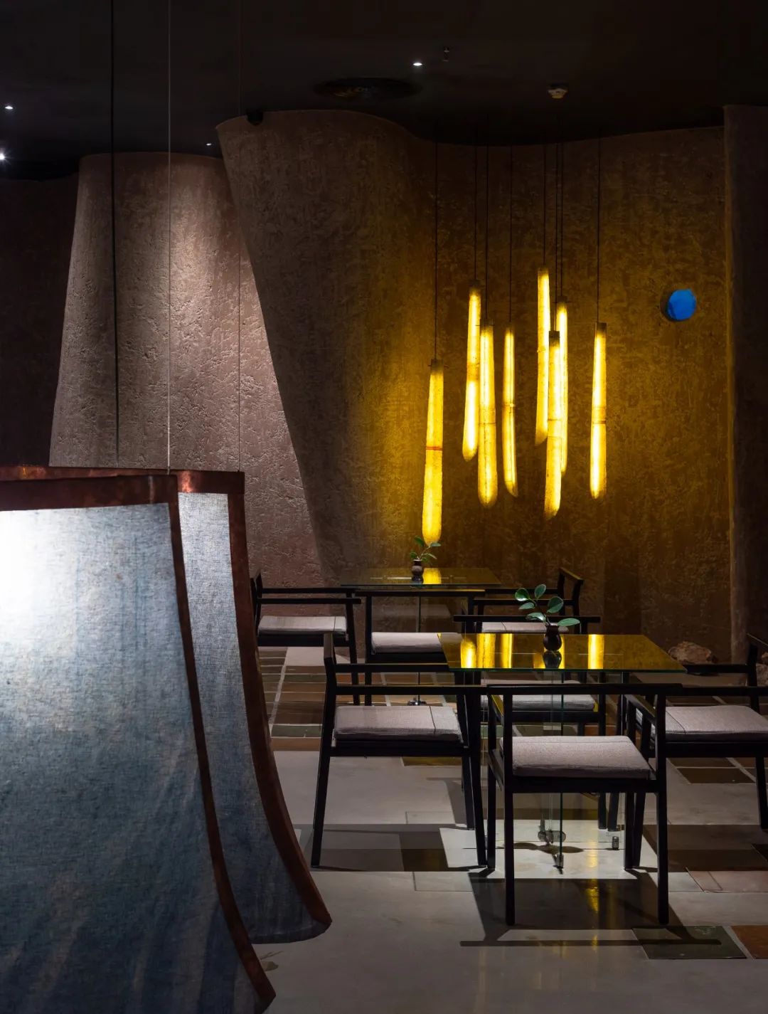 Vietnam Sadhu Vegetarian Restaurant interior design 越南素食餐廳室內設計／Adrei Studio