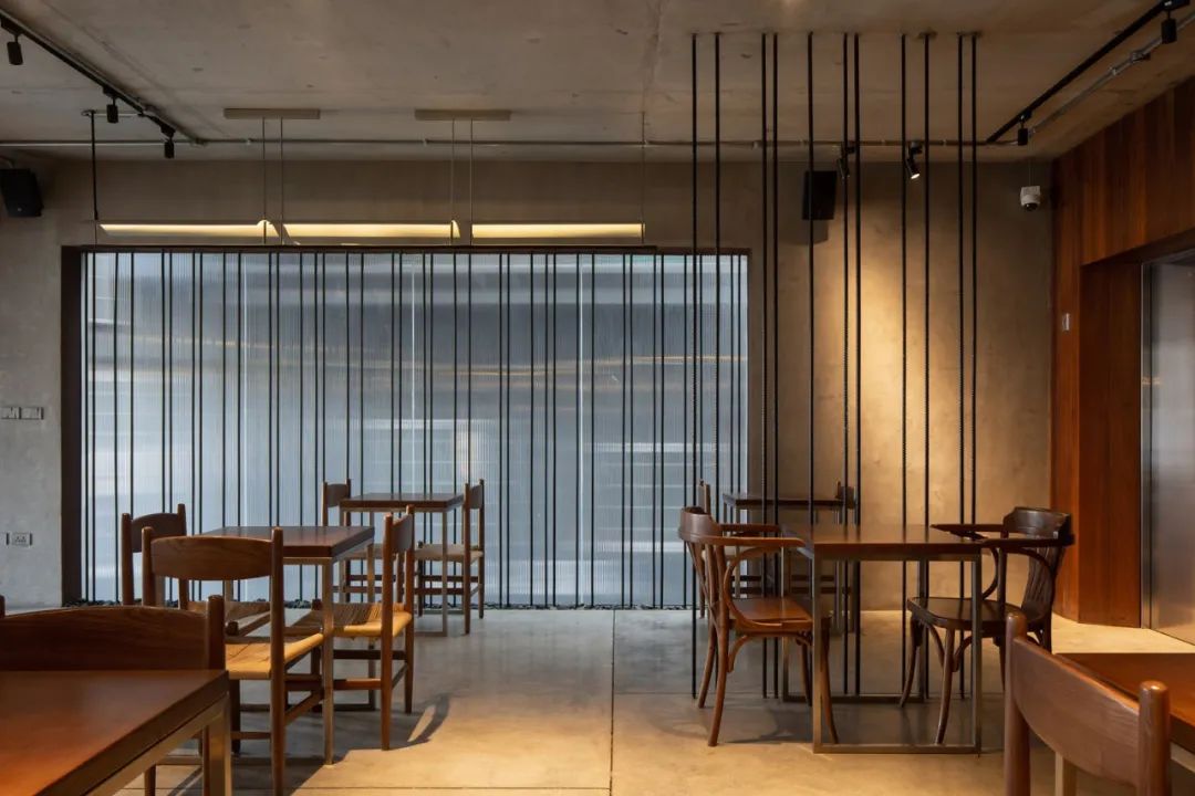 越南河內西湖畔咖啡館室內設計 Vietnam Hanoi Bonjour Cafe interior design／Comma Studios