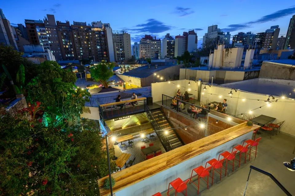 ‍夜間景觀鳥瞰 阿根廷酒吧室內設計 Argentina Levels Bar interior design／MURO Arquitectos