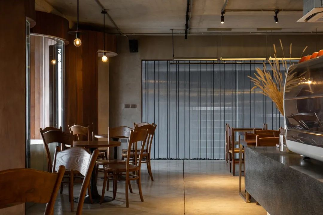 越南河內西湖畔咖啡館室內設計 Vietnam Hanoi Bonjour Cafe interior design／Comma Studios