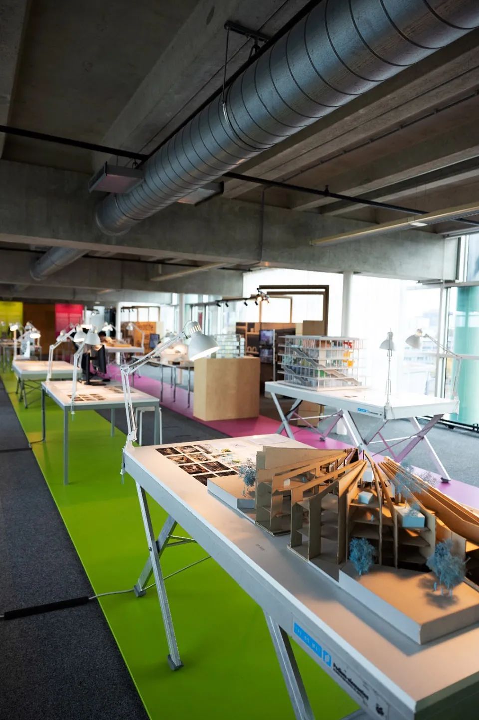 MVRDV回顧展 MVRDVHNI: The Living Archive 荷蘭新研究所(Het Nieuwe Instituut) 