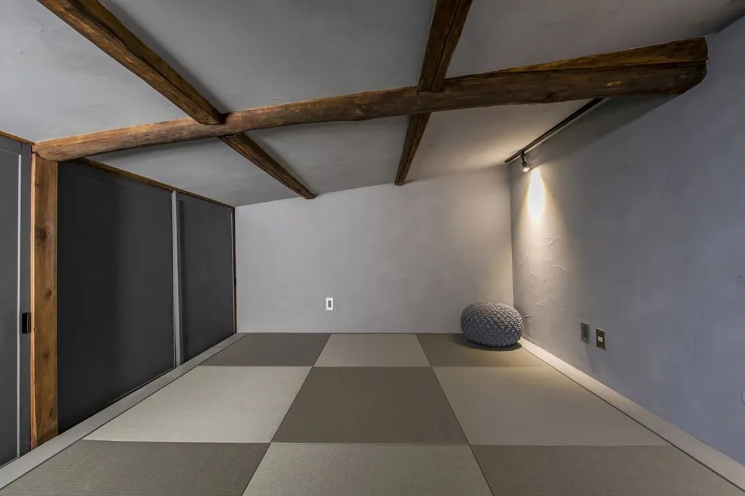 室內設計喚起對傳統日本茶室的印象 東京Irumando咖啡館Irumando Coffee (イルマン堂)／Senbunnoichi センブンノイチ