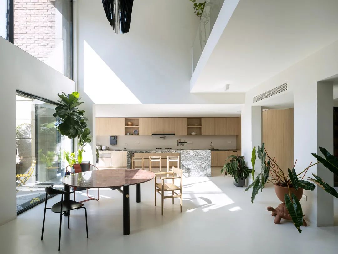 用餐區域 上海植物之家私人住宅室內設計／漫縵設計