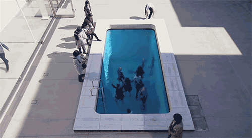 640 (2).gif SANAA,金澤21世紀美術館,阿根廷藝術家安德羅·埃利希的《游泳池》