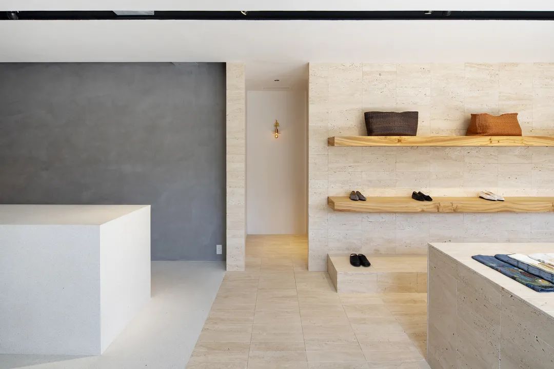 ，trip&things日本滋賀縣草津町精品選物店室內設計／Koyori Architects