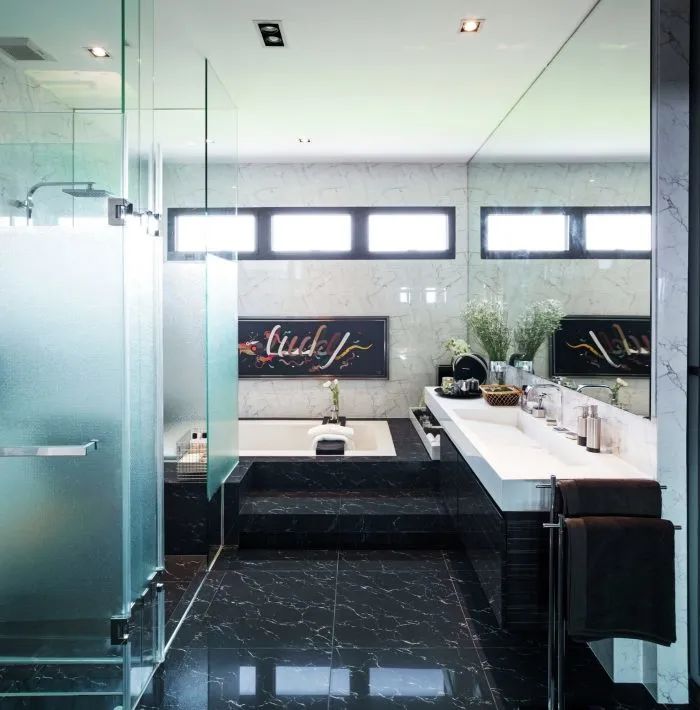 衛浴空間 泰國曼谷私人住宅Thailand Bangkok Feature House／Apostrophy’s